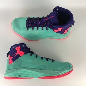 NEW under armour fireshot nyc basketball size 10